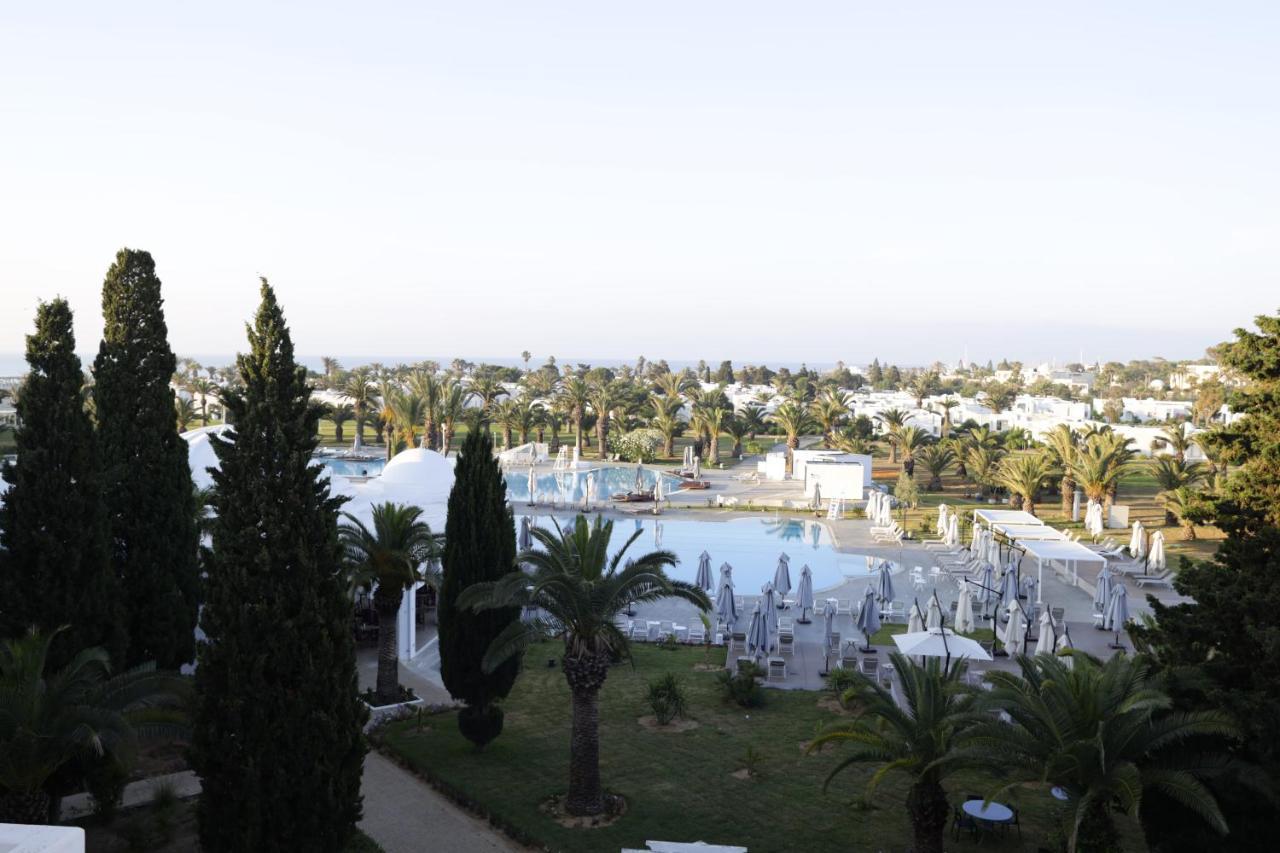 The Mirage Resort & Spa Al-Hammamat Zewnętrze zdjęcie View of the port of Glyfáda