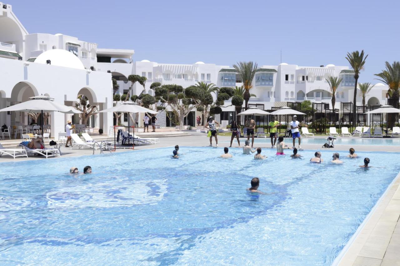 The Mirage Resort & Spa Al-Hammamat Zewnętrze zdjęcie A swimming pool in Tunisia